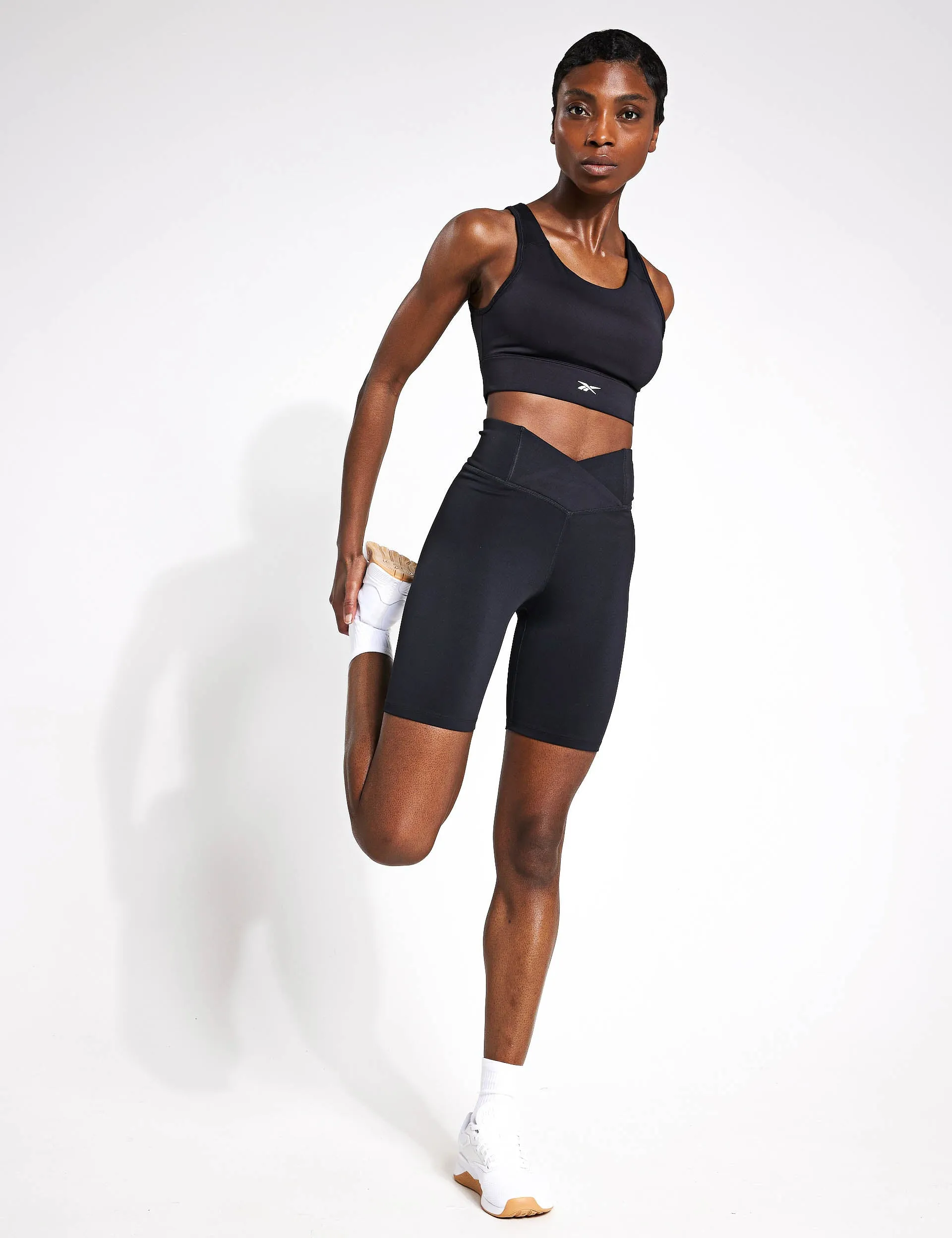 ID Train High-Support Bra - Night Black