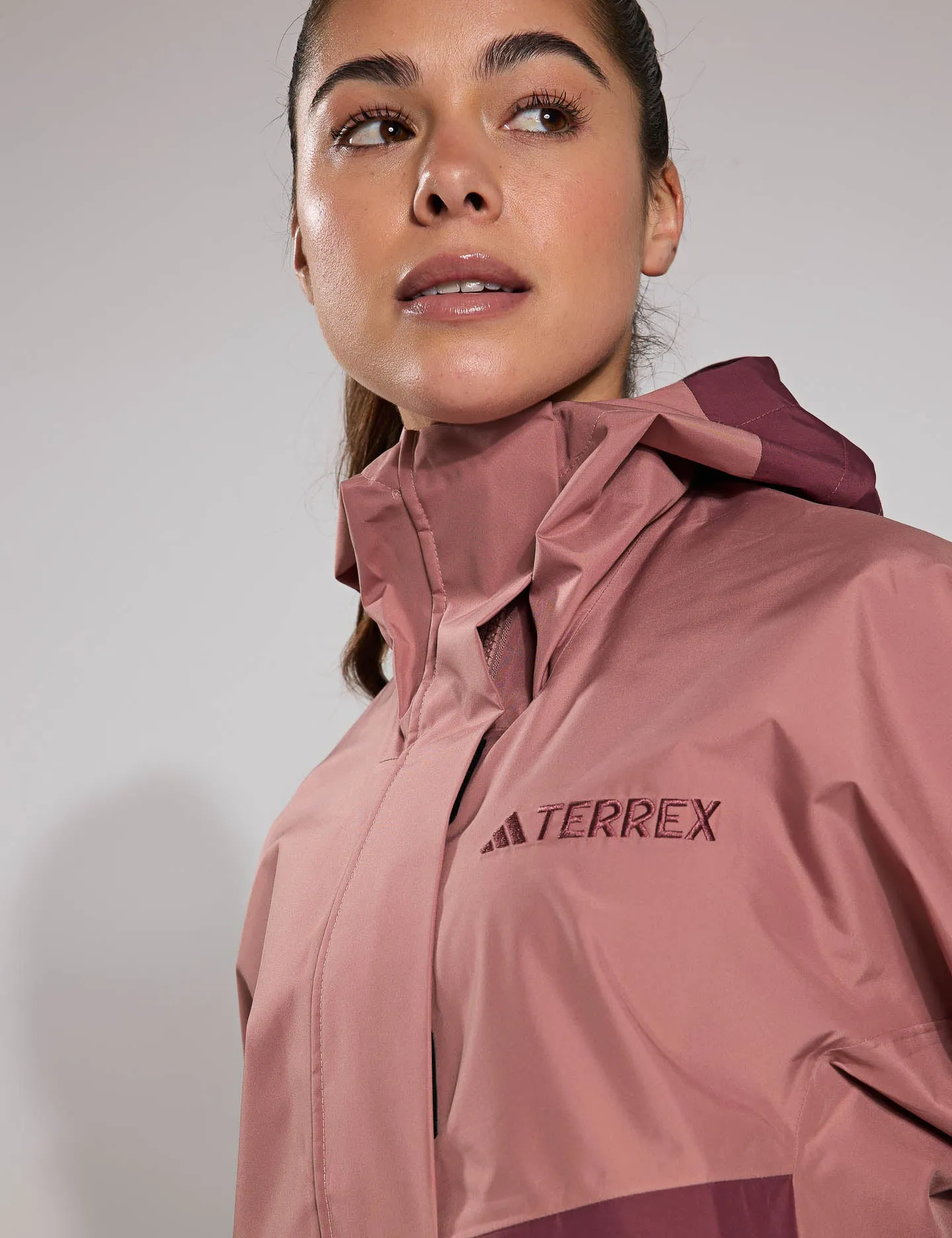 Terrex Xploric 2.5L Climaproof Anorak - Warm Clay